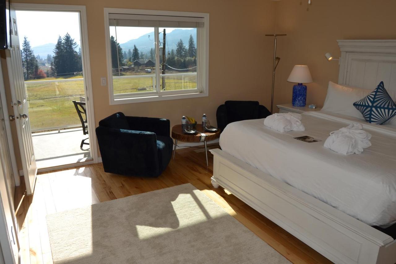 Salish B&B And Spa ウェストケロウナ エクステリア 写真