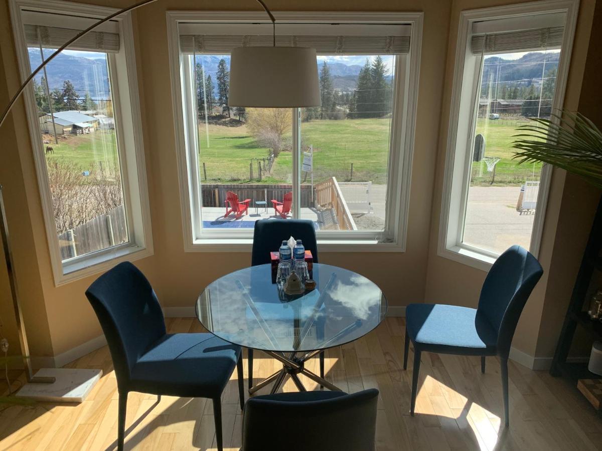Salish B&B And Spa ウェストケロウナ エクステリア 写真