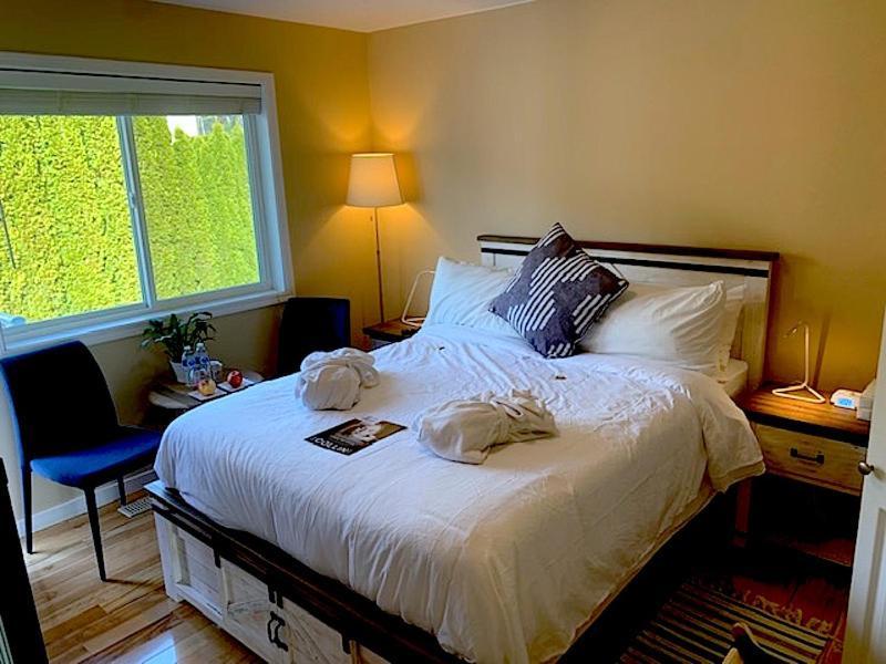 Salish B&B And Spa ウェストケロウナ エクステリア 写真